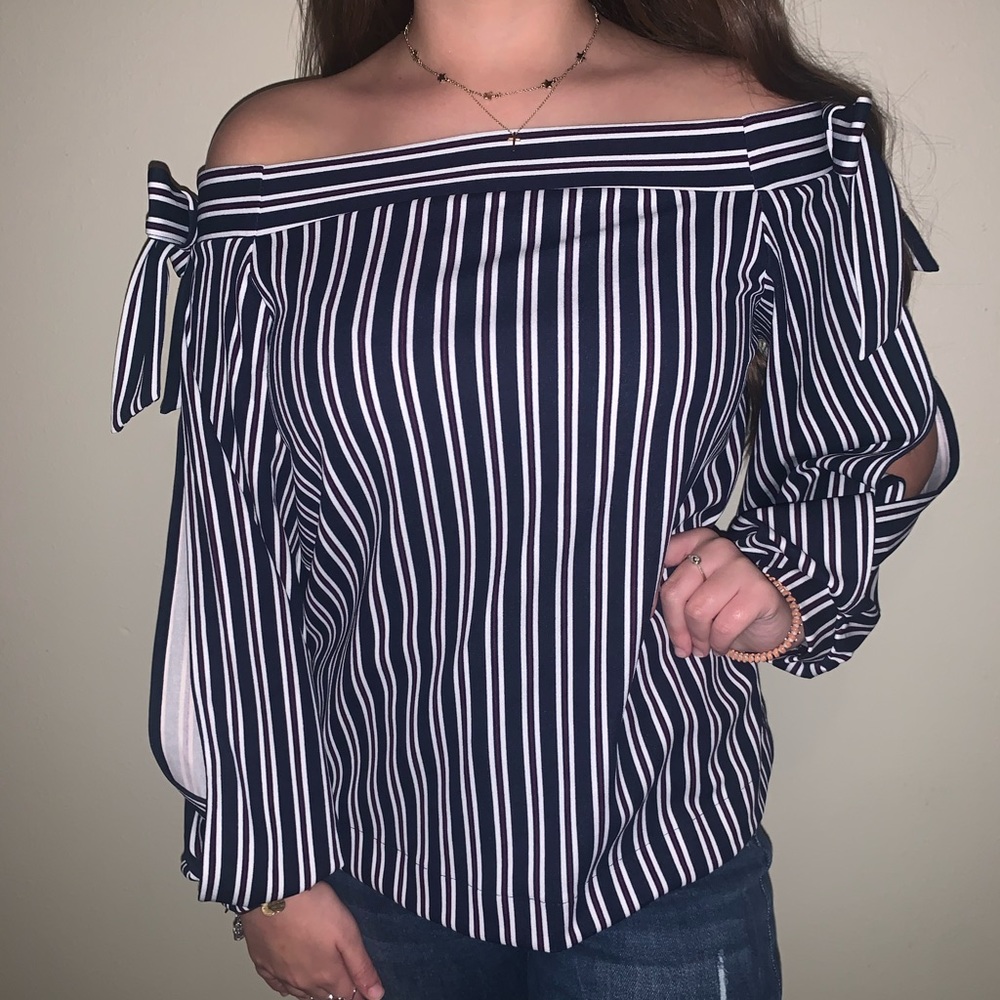 NWT Banana Republic Off the shoulder top